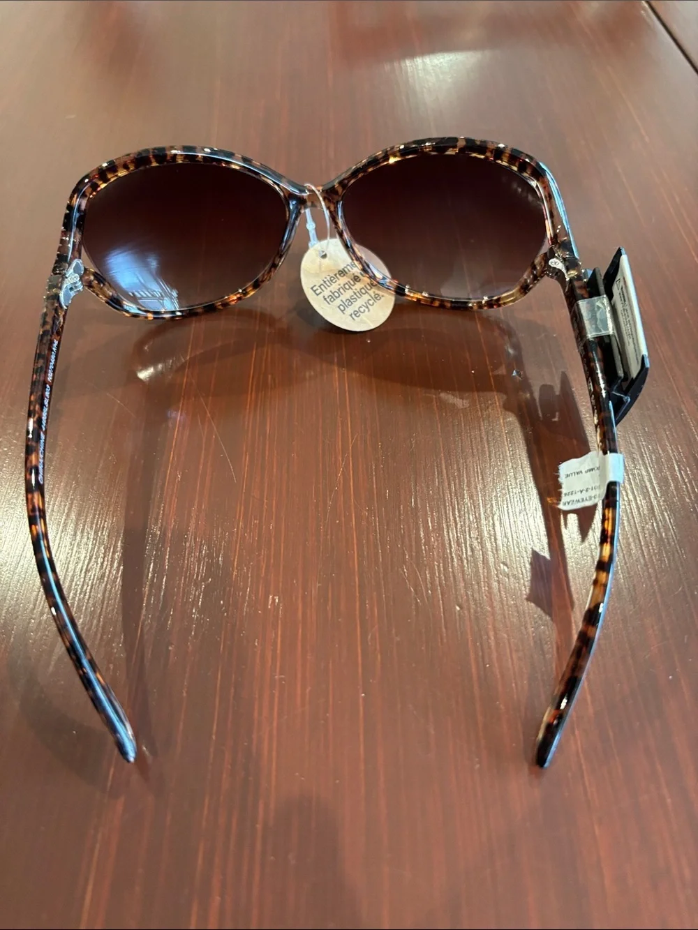 Nine West Butterfly shape  tortoise shell with rhinestones,brown lens,Cat 2